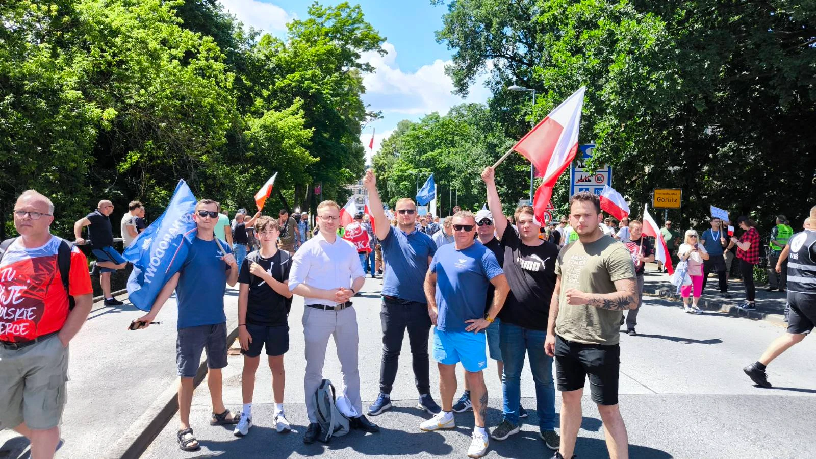 Dlaczego działamy?